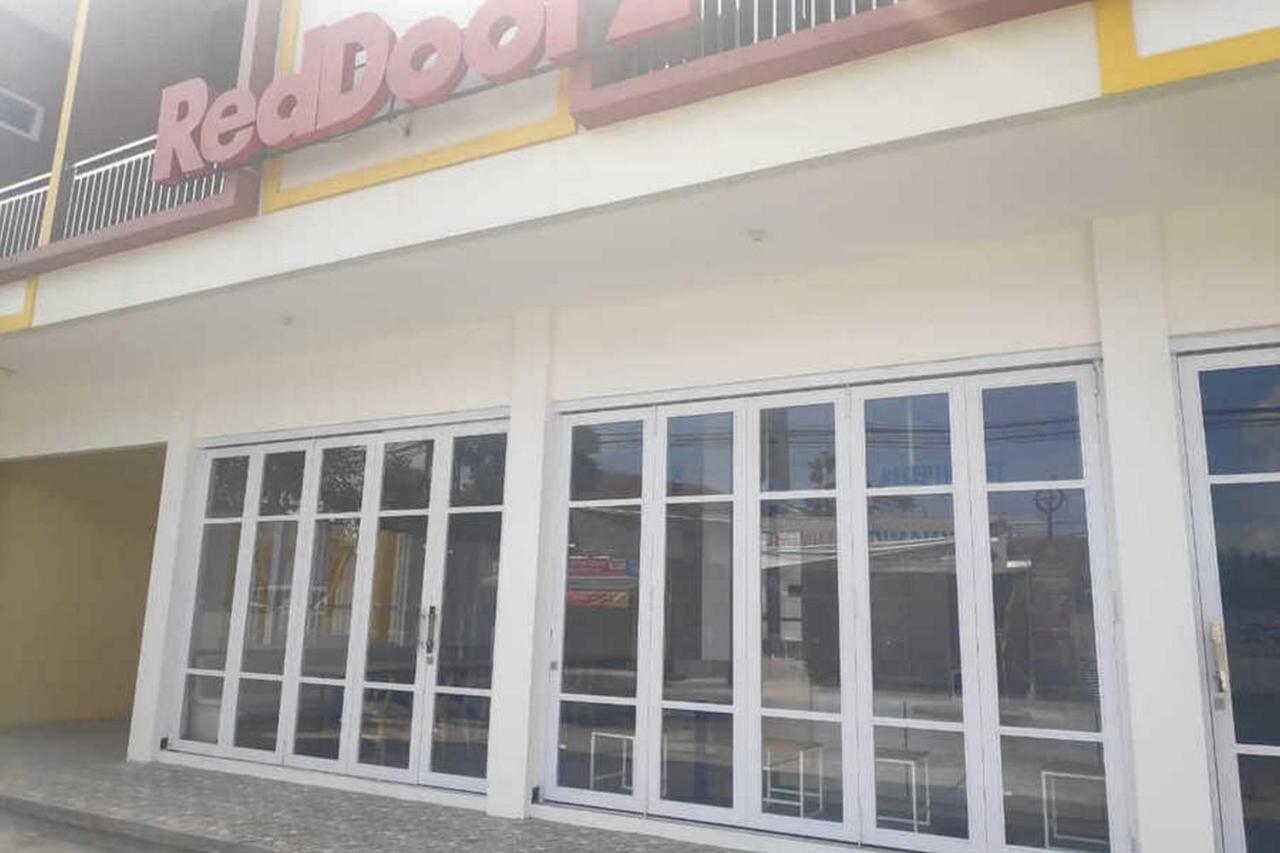 Reddoorz Near Universitas Muhammadiyah Purwokerto Kembaran Kültér fotó